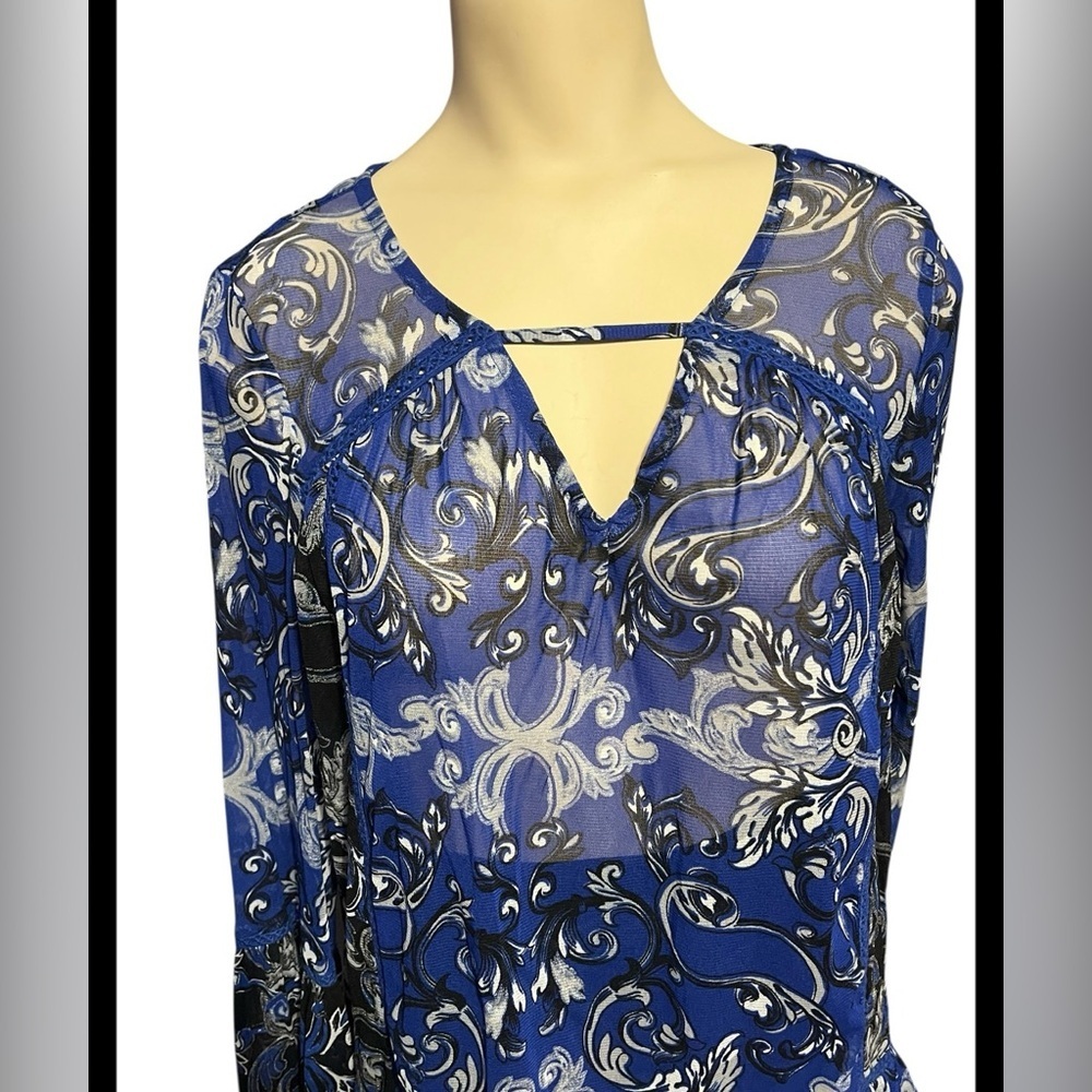 INC International Concepts Blue and White Patterned Blouse - Picture 6 of 12